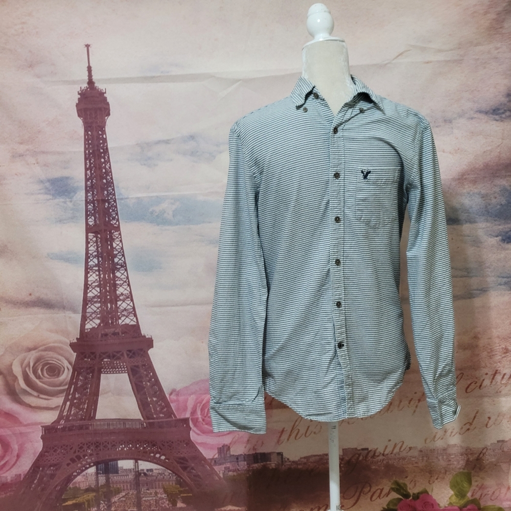 American Eagle striped long sleeve button down shirt